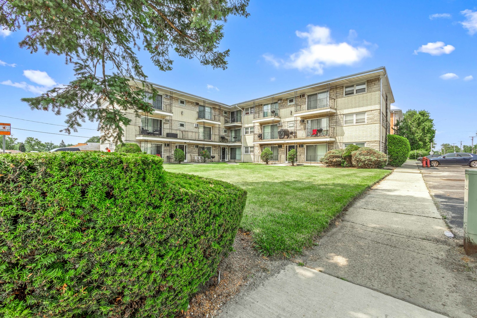 1025 - 49 Vermont Street, Calumet Park, IL 60827