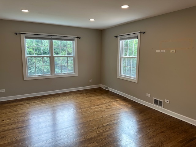 1253 W Illinois Avenue, Palatine, IL 60067