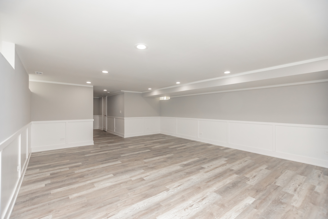 9553 S Perry Avenue, Chicago, IL 60628