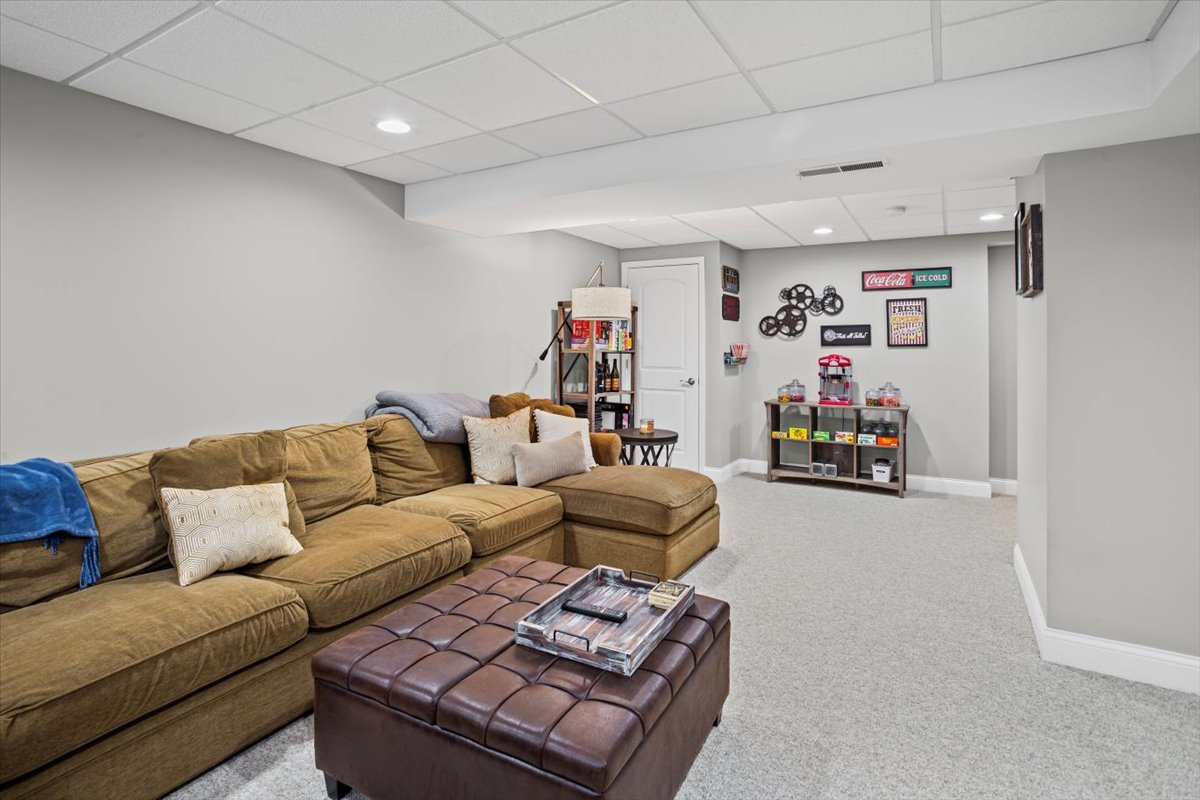 1819 Golf View Drive, Bartlett, IL 60103