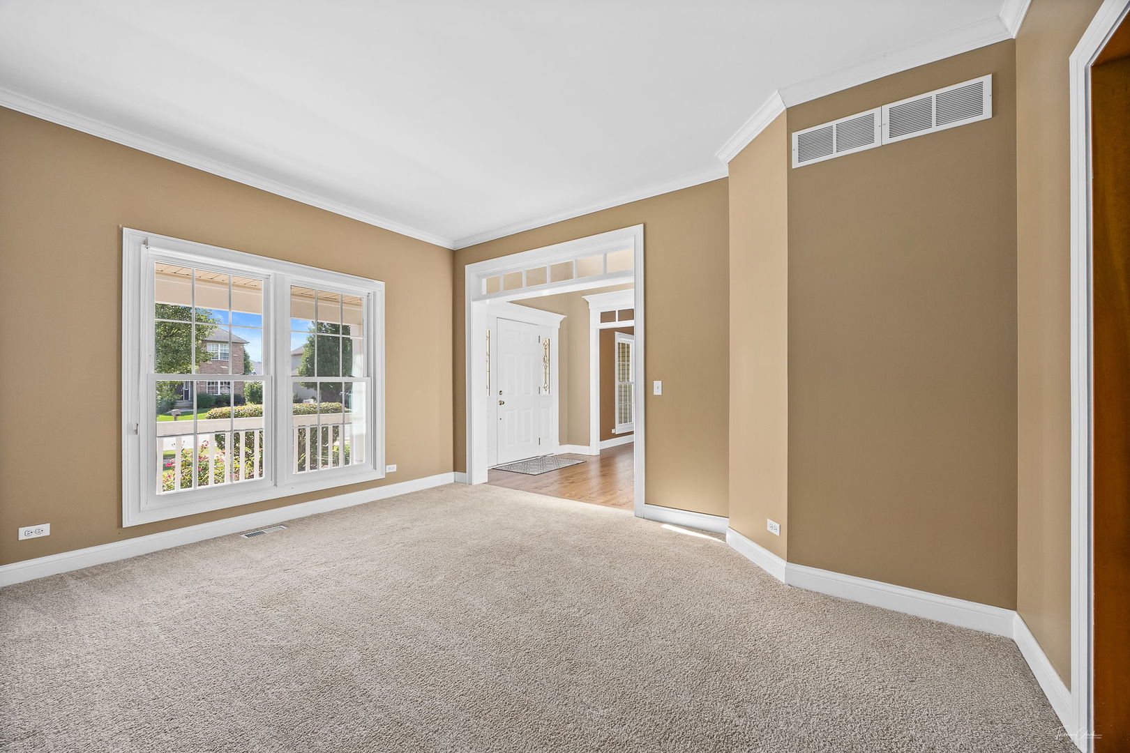 1123 Heartland Drive, Yorkville, IL 60560