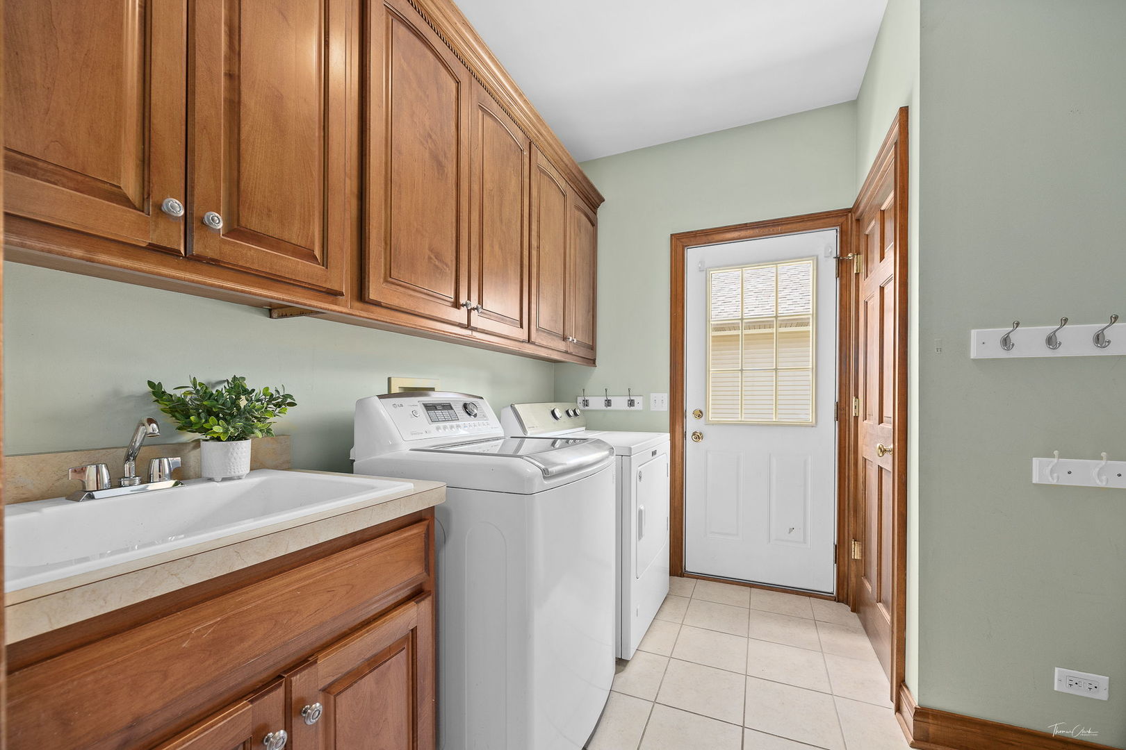 1123 Heartland Drive, Yorkville, IL 60560