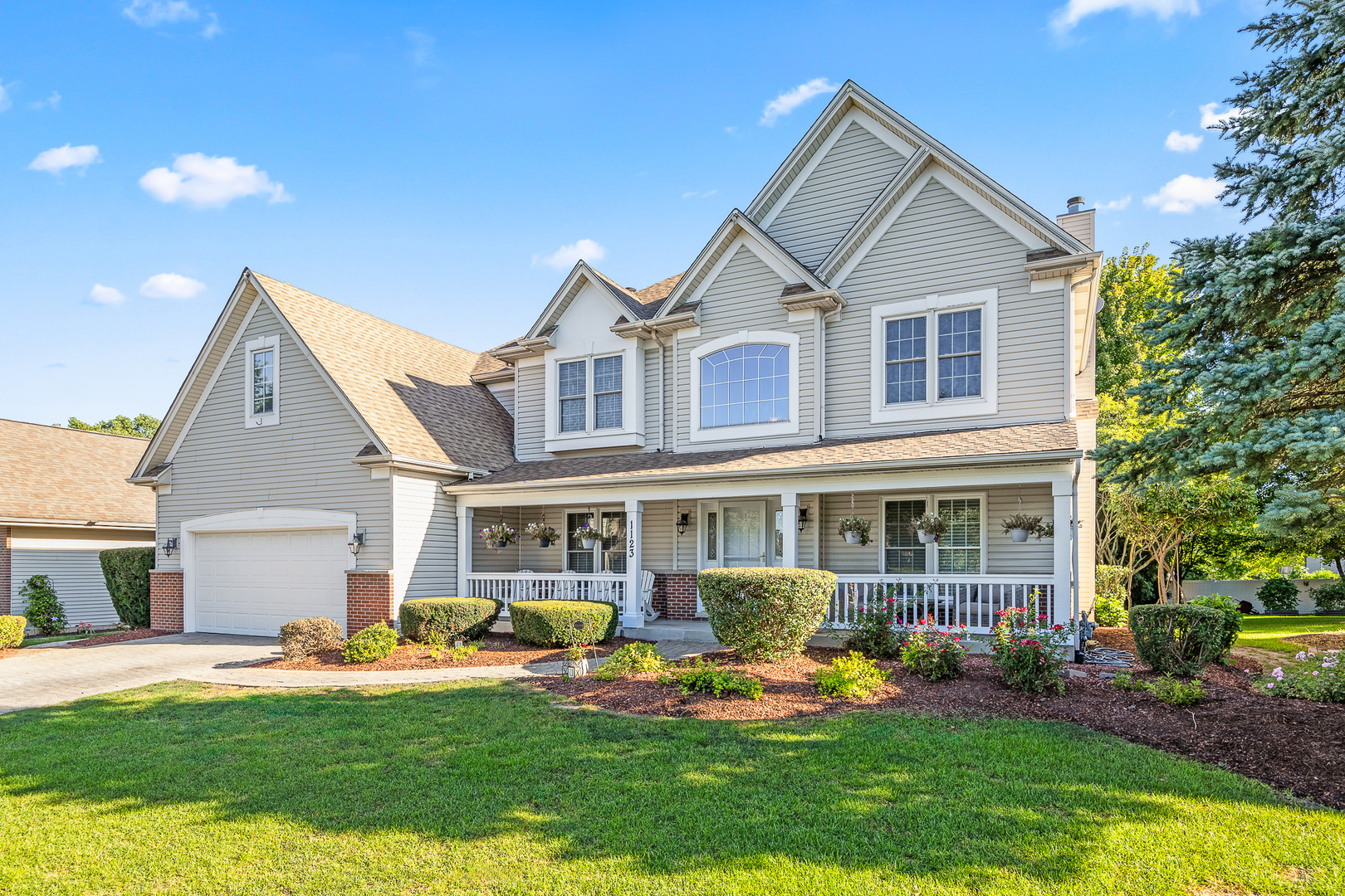 1123 Heartland Drive, Yorkville, IL 60560