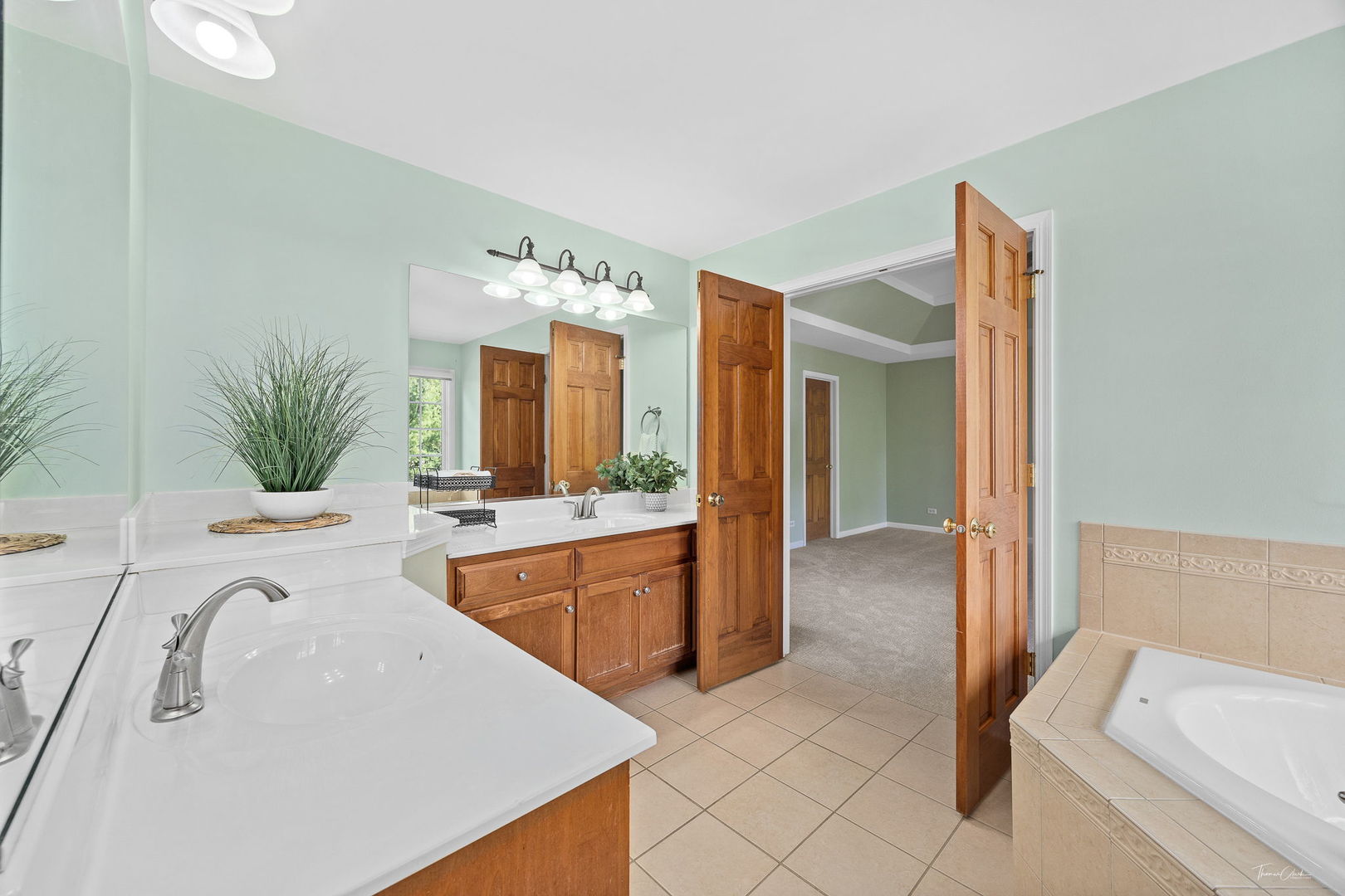 1123 Heartland Drive, Yorkville, IL 60560