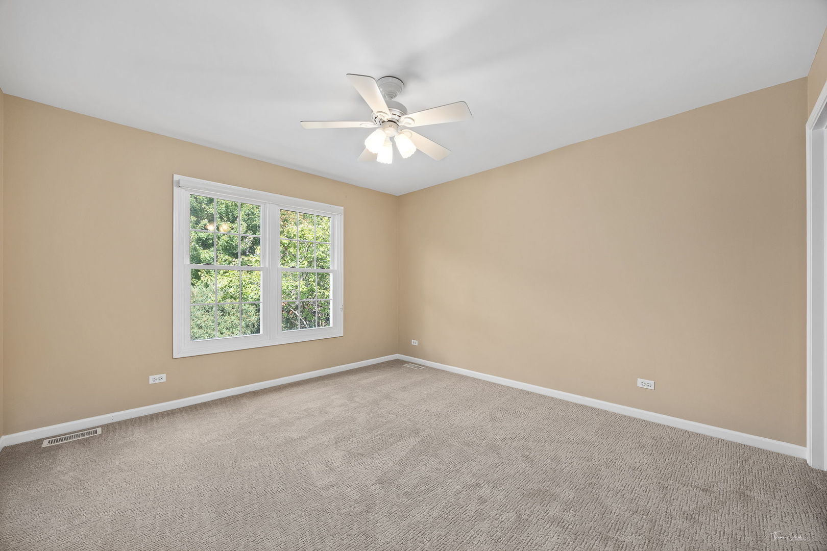 1123 Heartland Drive, Yorkville, IL 60560