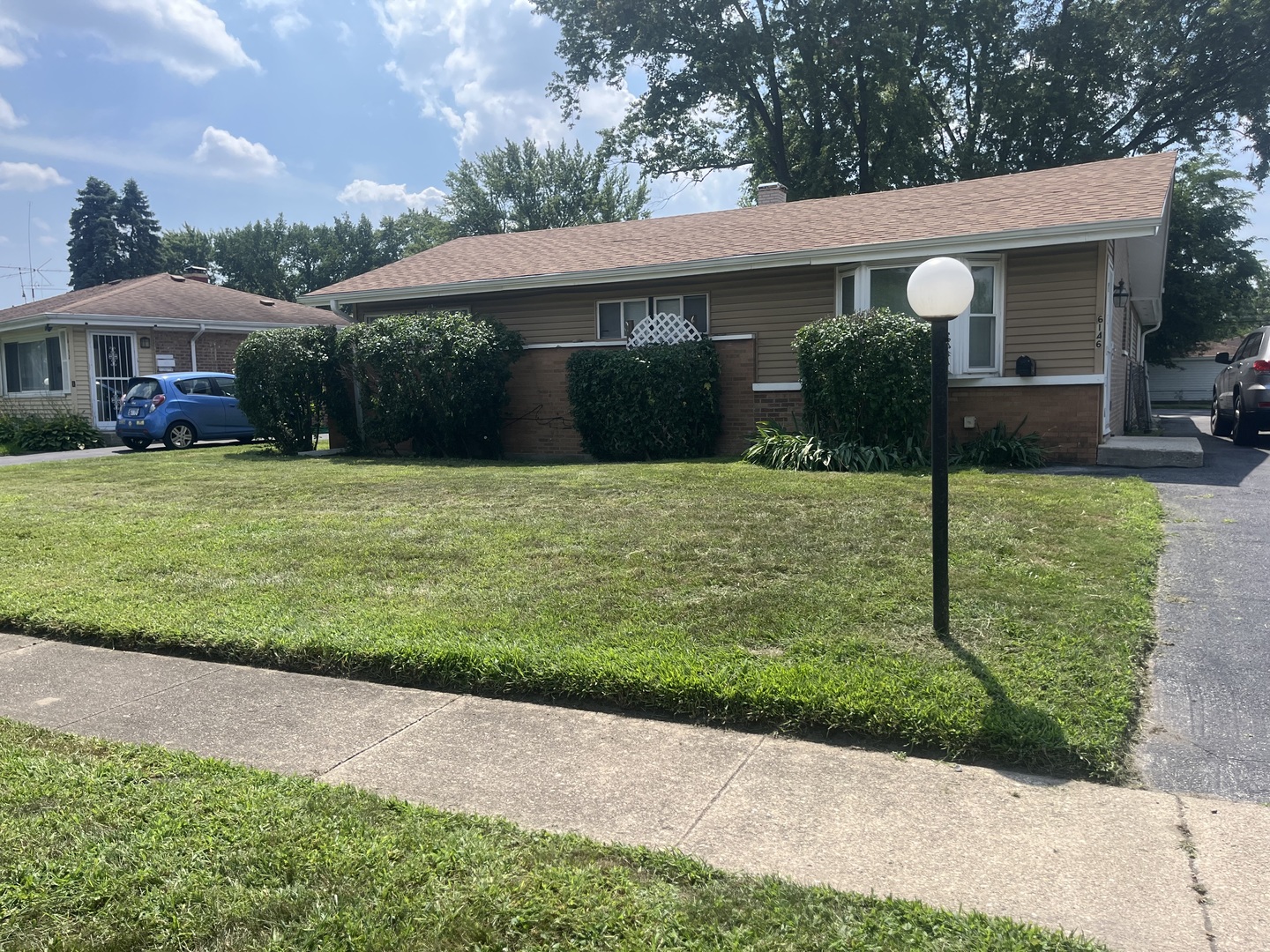 16146 Cambridge Drive, Markham, IL 60428