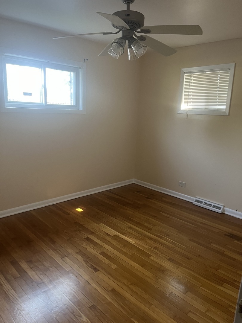 16146 Cambridge Drive, Markham, IL 60428