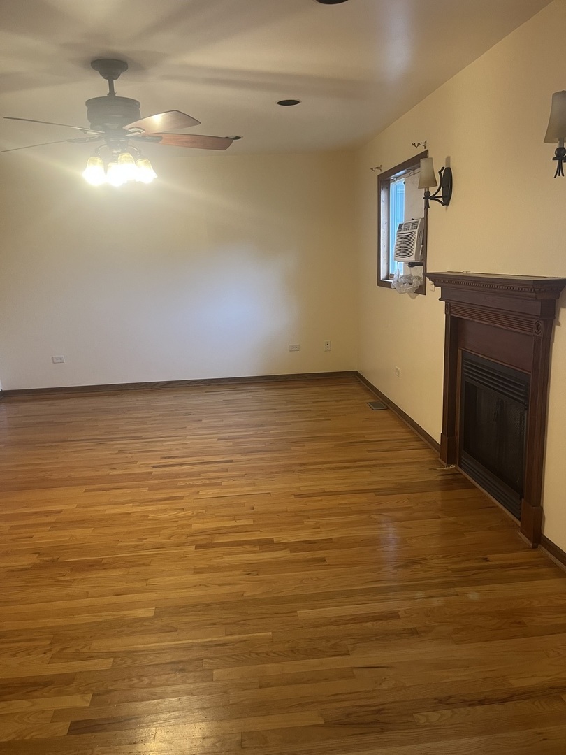 16146 Cambridge Drive, Markham, IL 60428