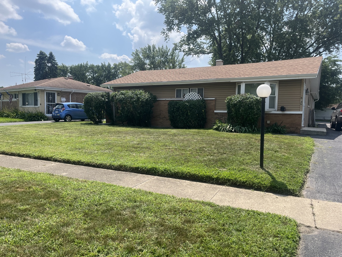 16146 Cambridge Drive, Markham, IL 60428