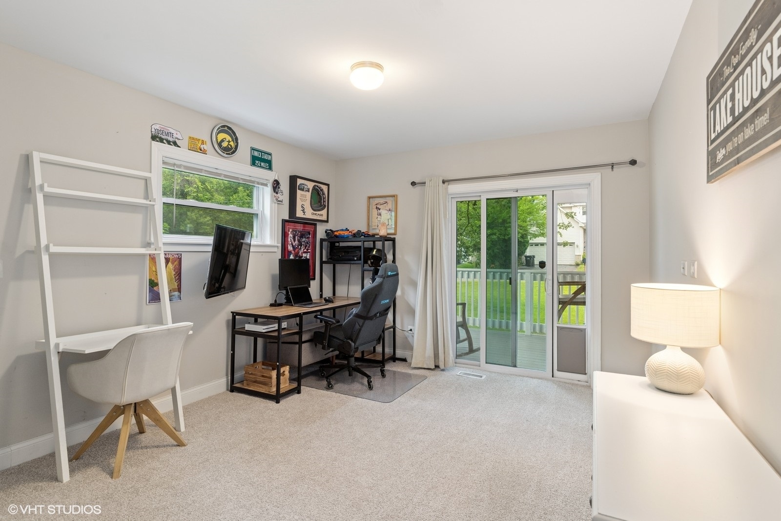 811 Woodland Road, Wauconda, IL 60084