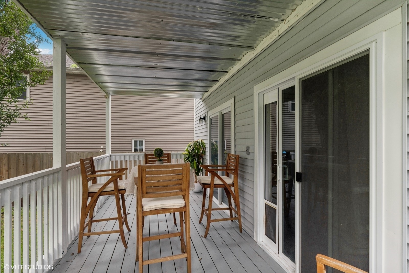 811 Woodland Road, Wauconda, IL 60084