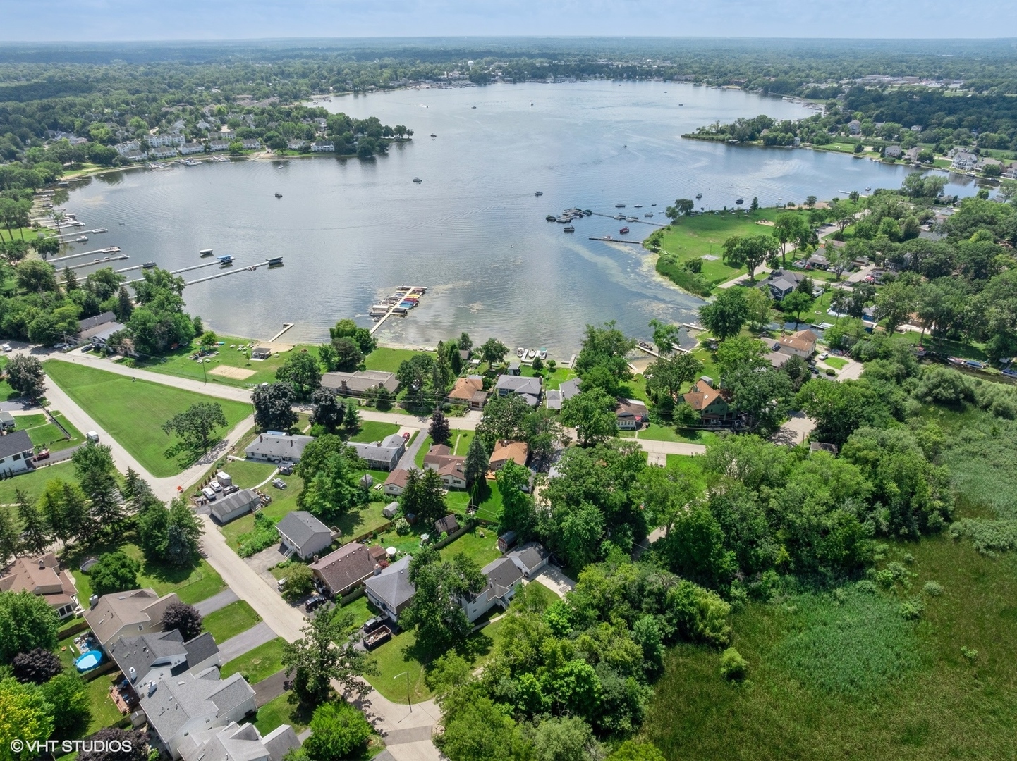 811 Woodland Road, Wauconda, IL 60084