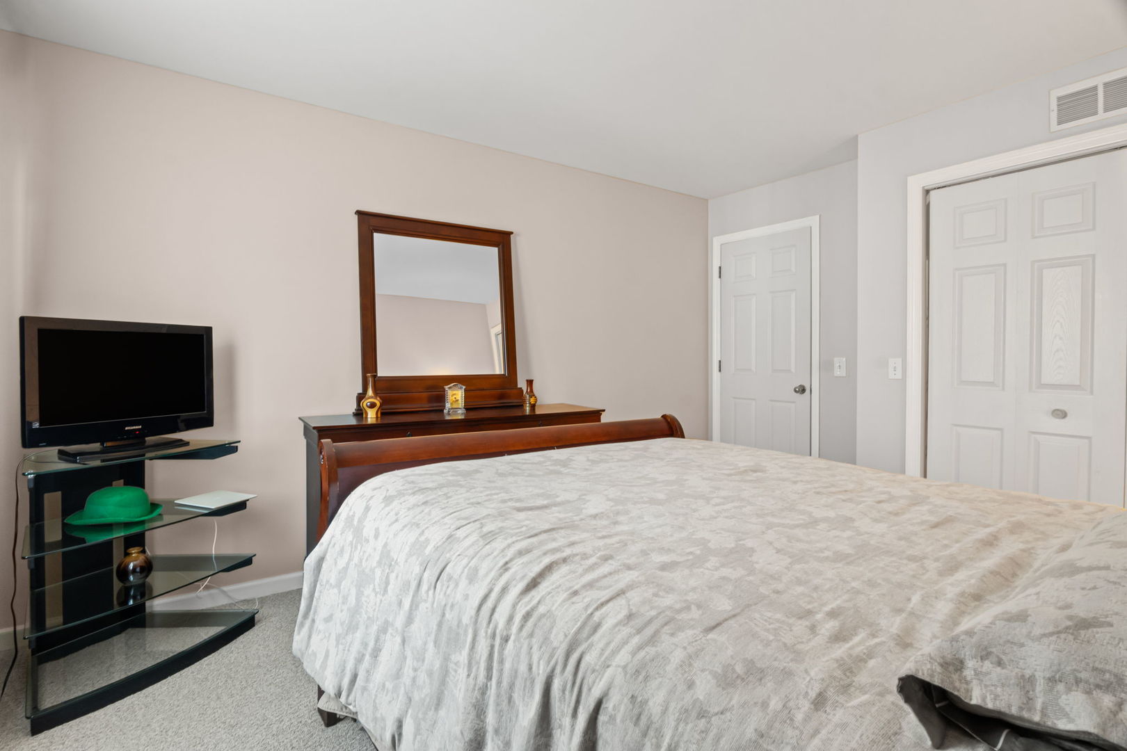 881 N Cove Drive #877C, Palatine, IL 60067