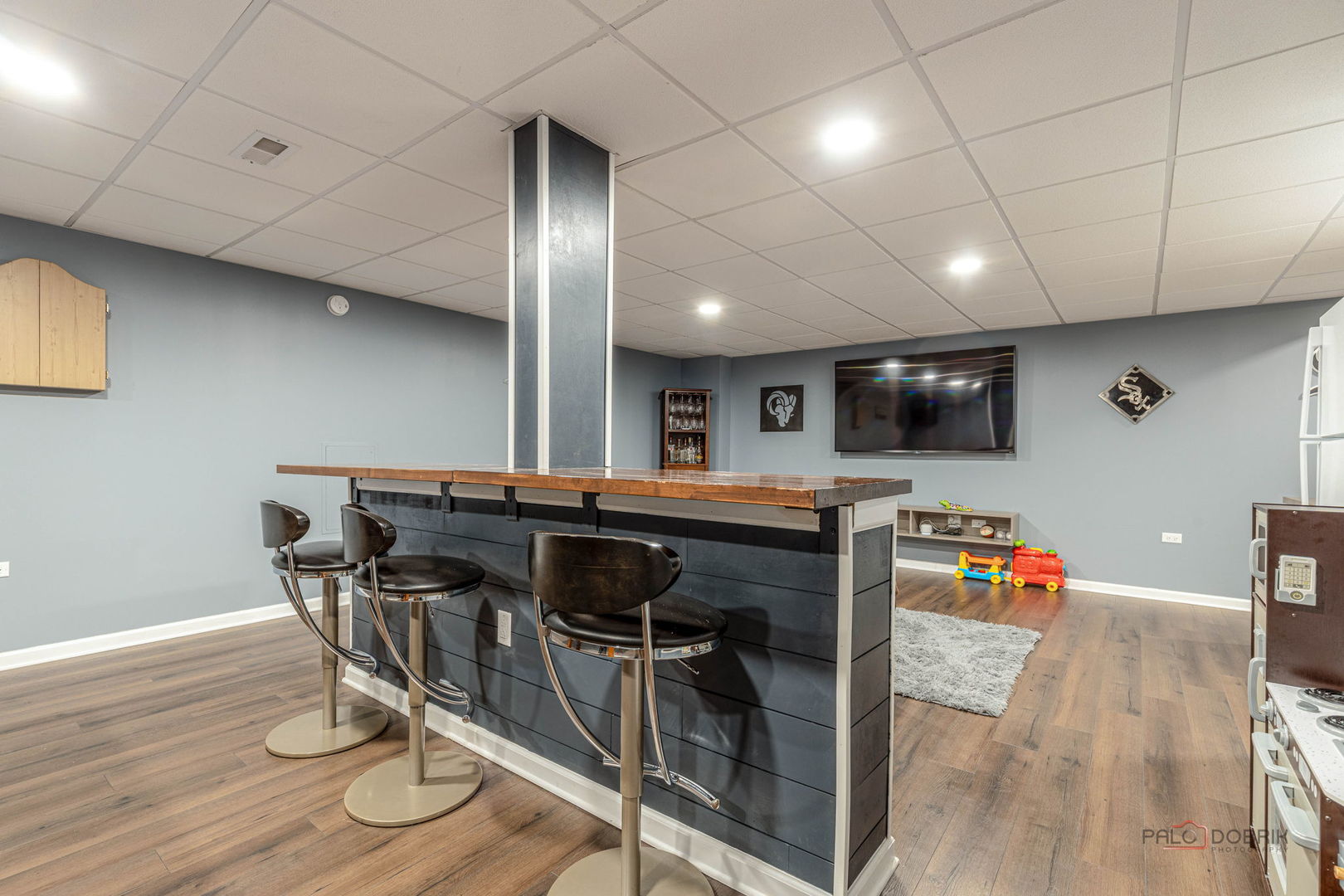 135 Barbers Corner Road, Bolingbrook, IL 60440