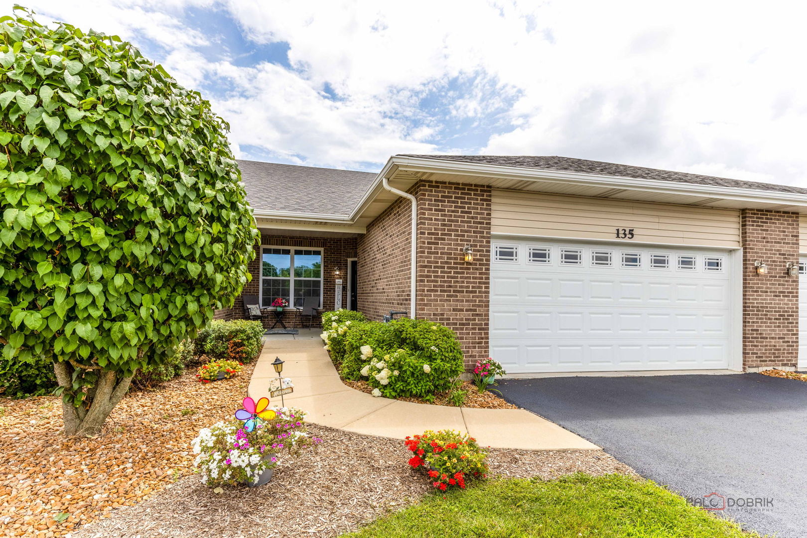135 Barbers Corner Road, Bolingbrook, IL 60440