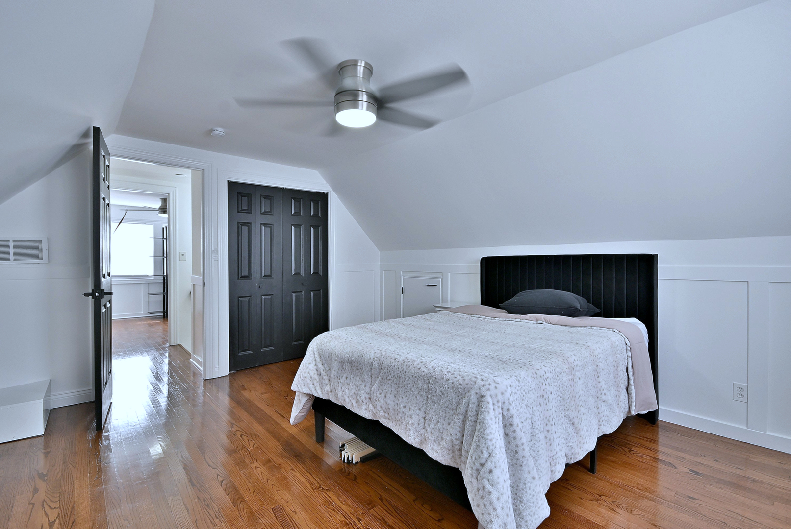 427 46th Avenue, Bellwood, IL 60104