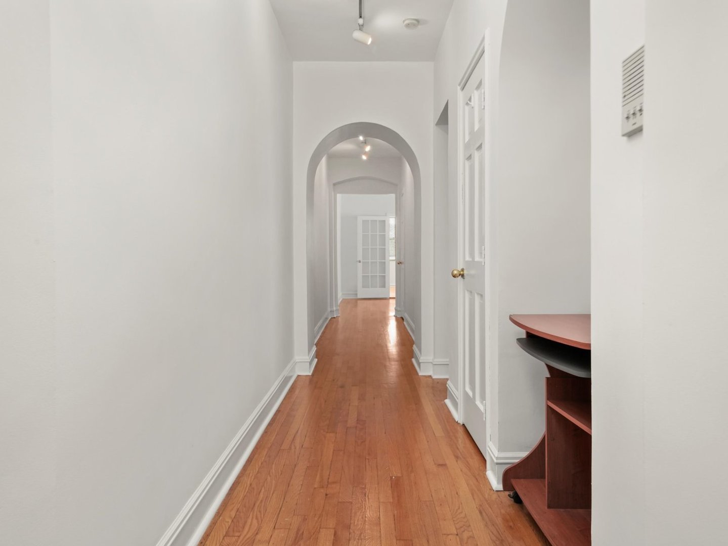 6807 N Lakewood Avenue #2S, Chicago, IL 60626