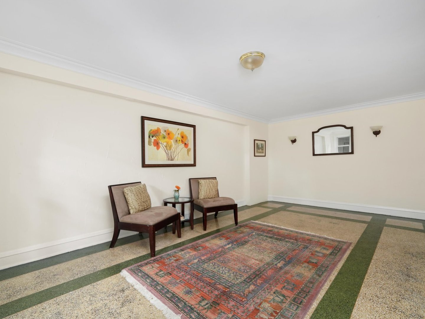 6807 N Lakewood Avenue #2S, Chicago, IL 60626