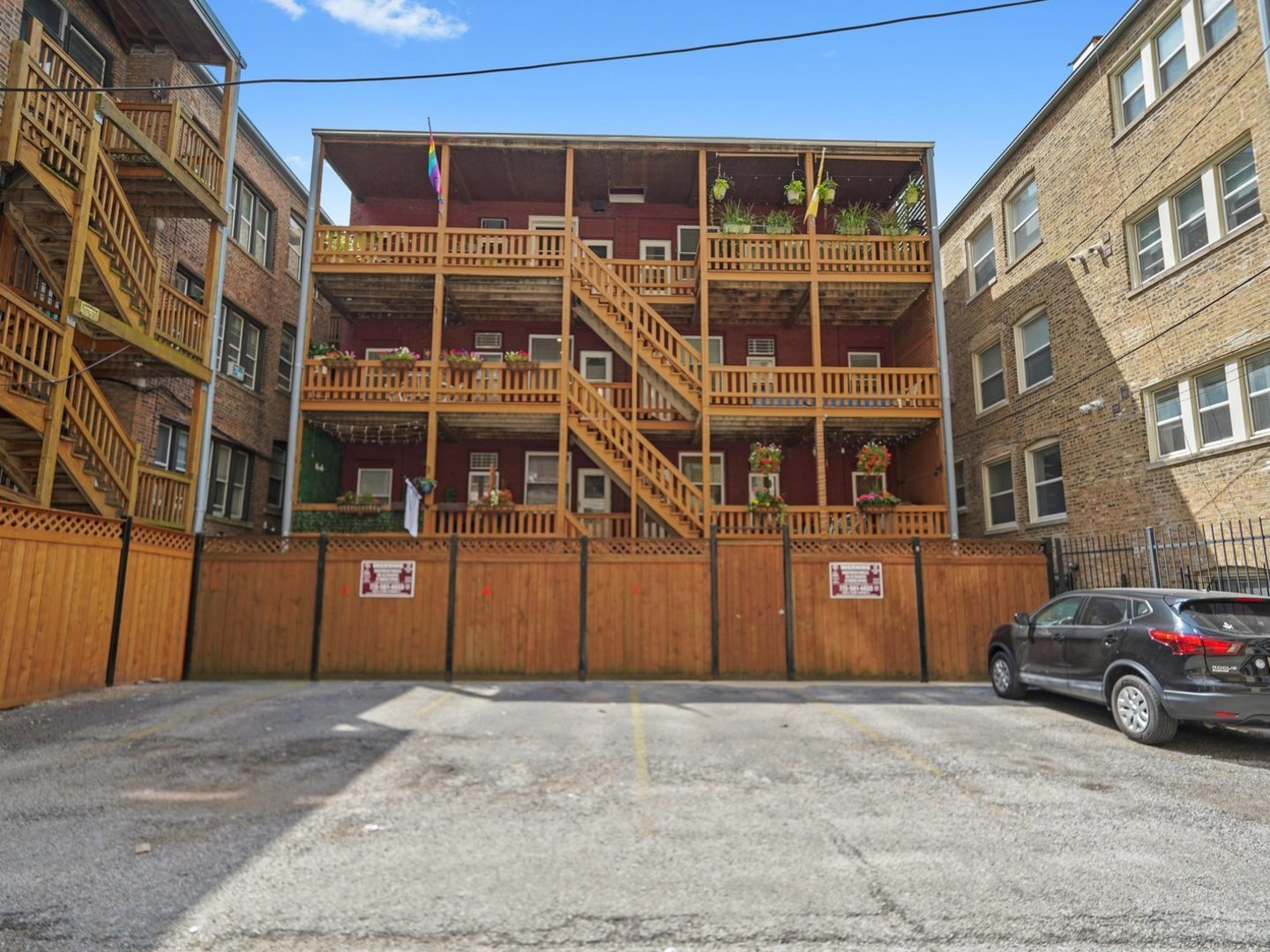 6807 N Lakewood Avenue #2S, Chicago, IL 60626