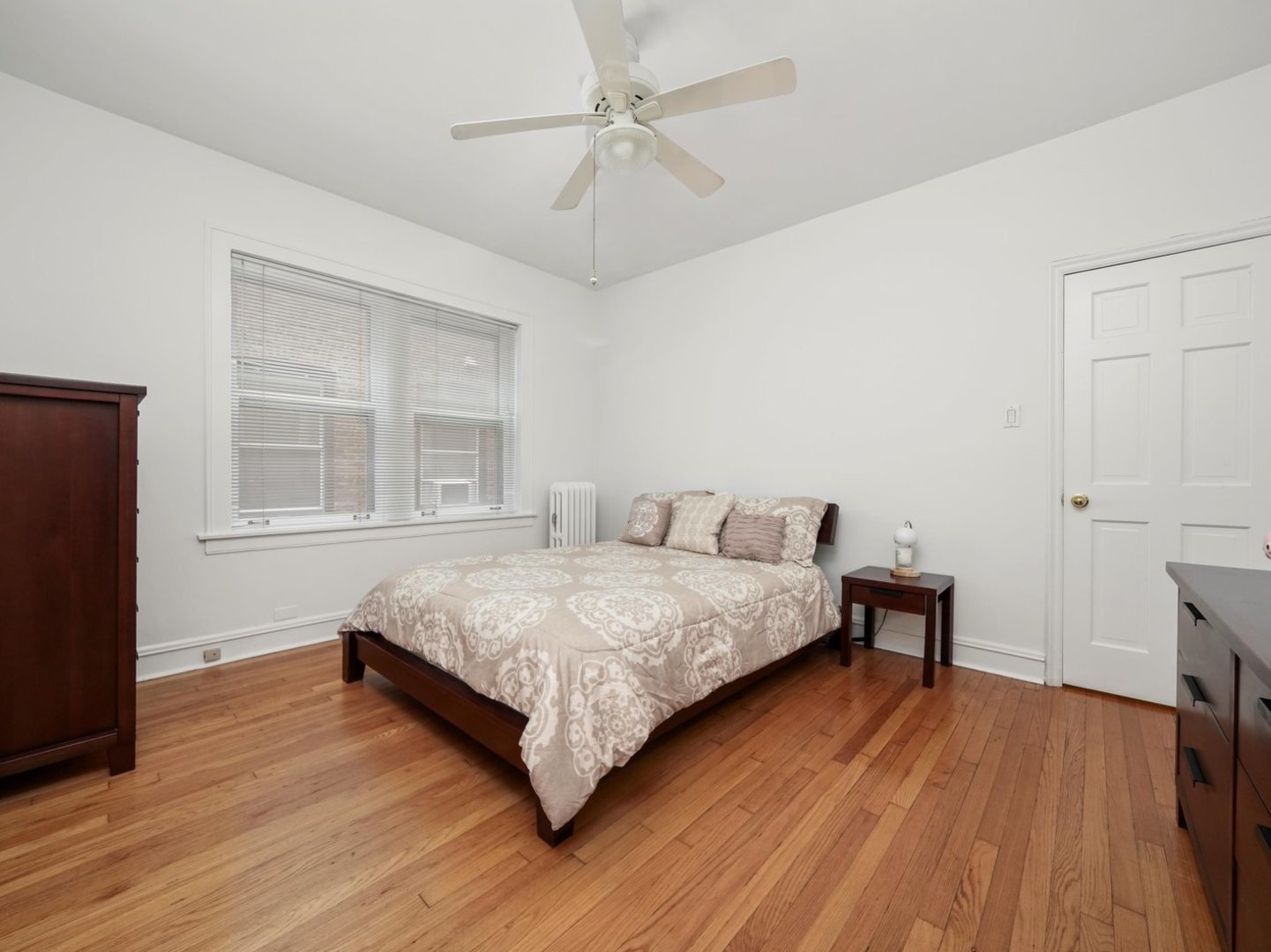 6807 N Lakewood Avenue #2S, Chicago, IL 60626