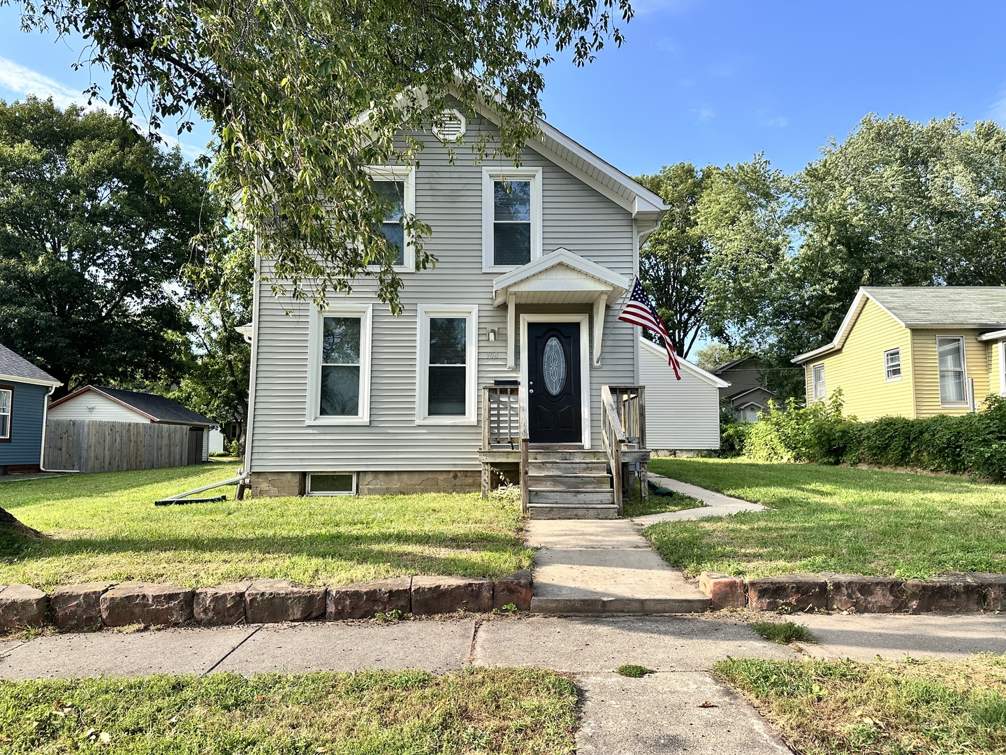 408 E Mill Street, Bloomington, IL 61701