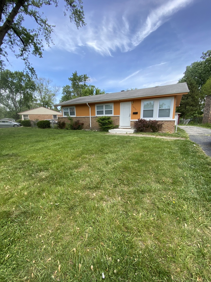 16133 Cambridge Drive, Markham, IL 60428