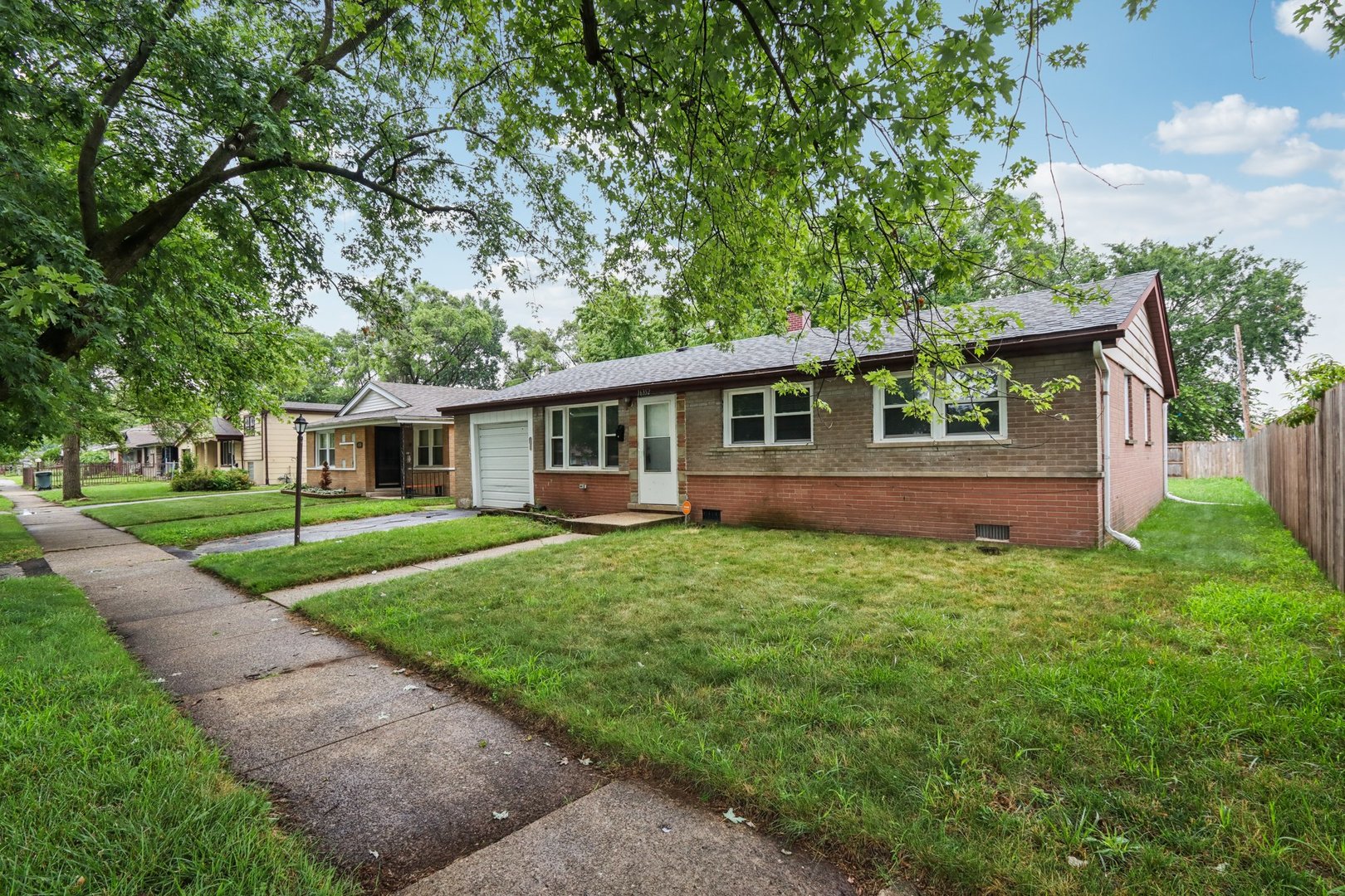 16352 California Avenue, Markham, IL 60428
