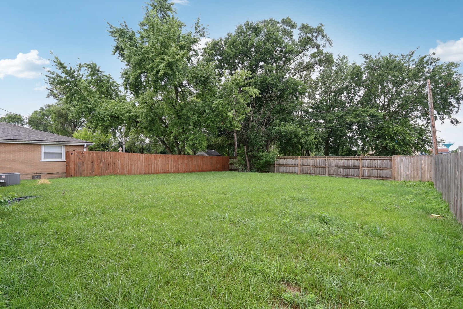 16352 California Avenue, Markham, IL 60428