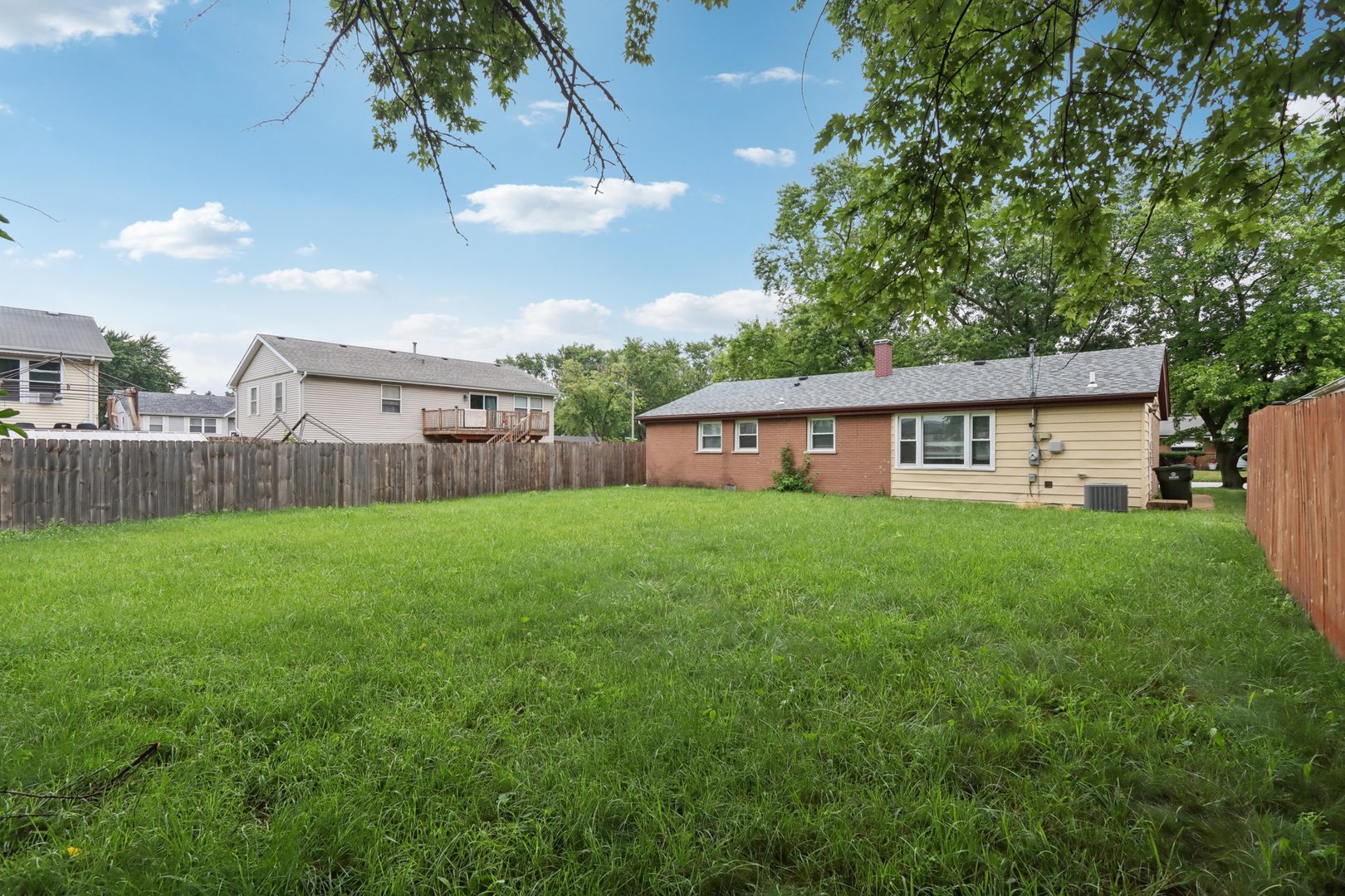 16352 California Avenue, Markham, IL 60428