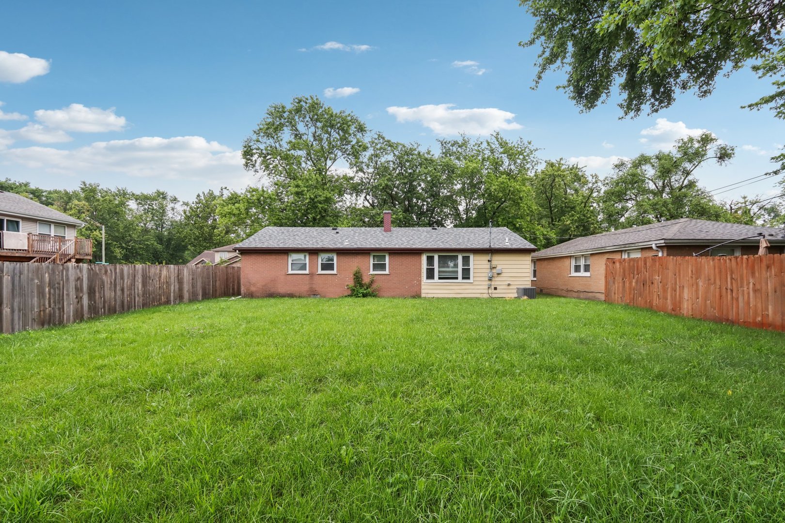 16352 California Avenue, Markham, IL 60428