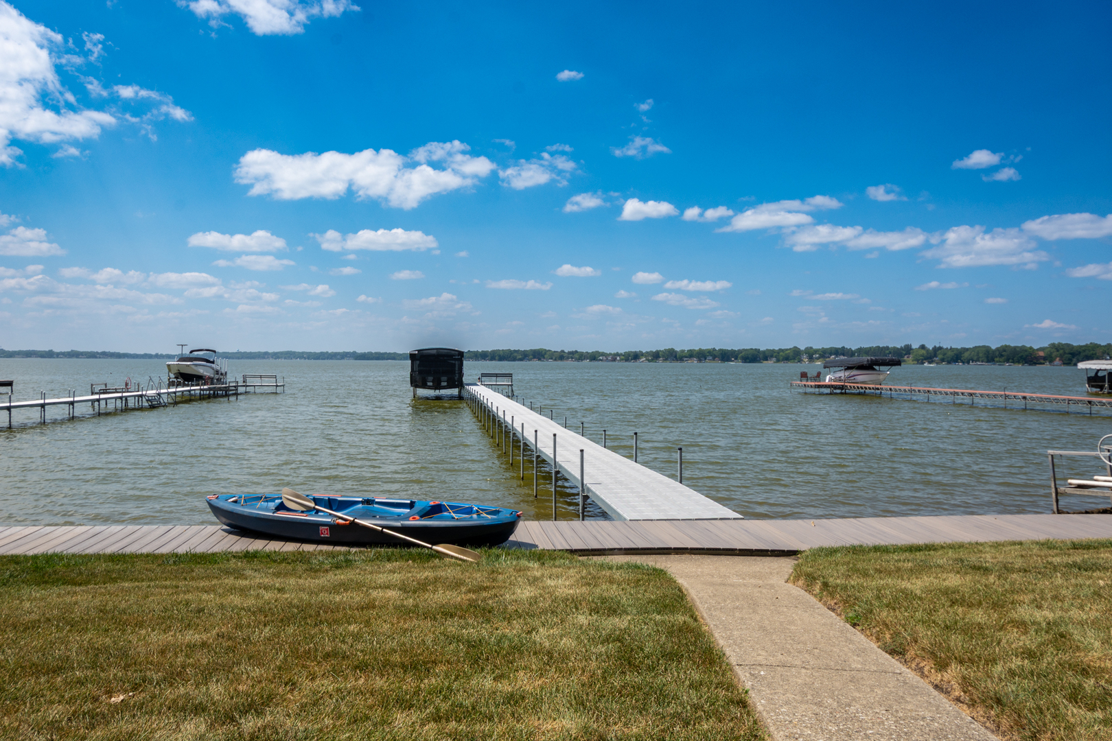 25320 W Buena Avenue, Lake Villa, IL 60046