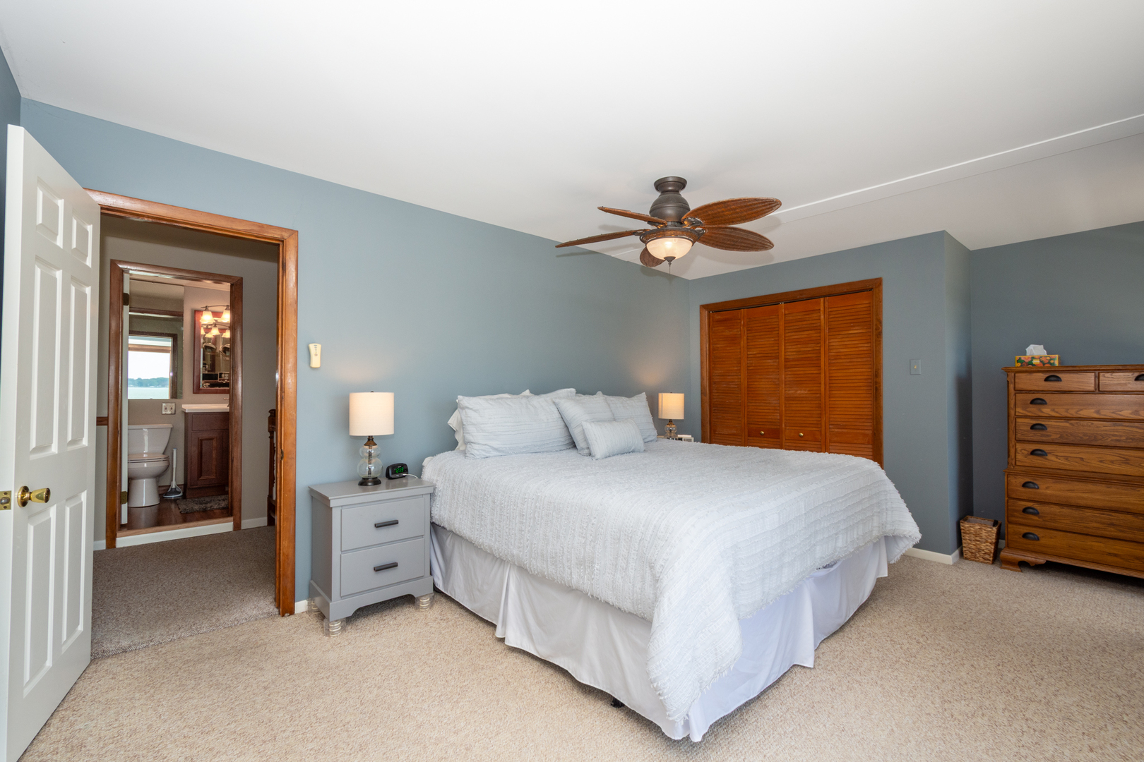25320 W Buena Avenue, Lake Villa, IL 60046
