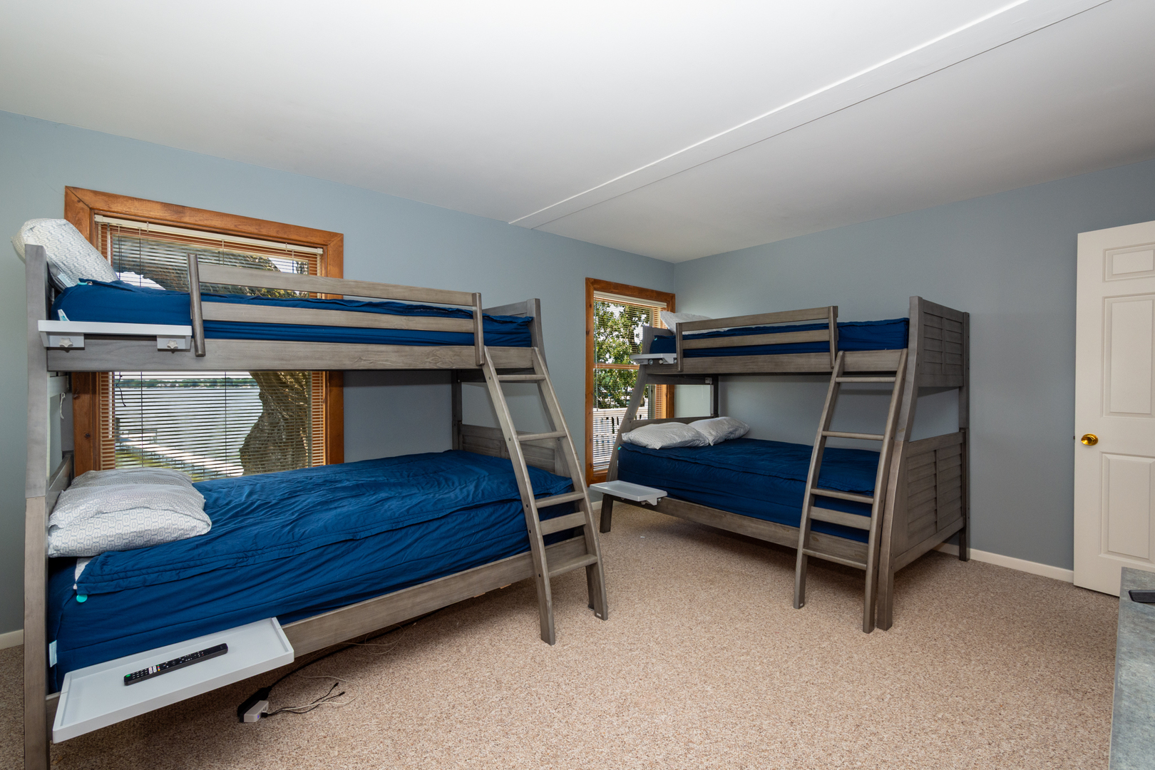 25320 W Buena Avenue, Lake Villa, IL 60046