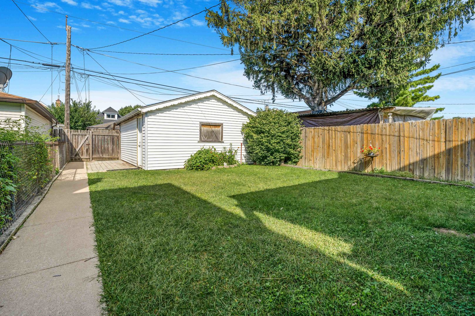 5736 S Kenneth Avenue, Chicago, IL 60629