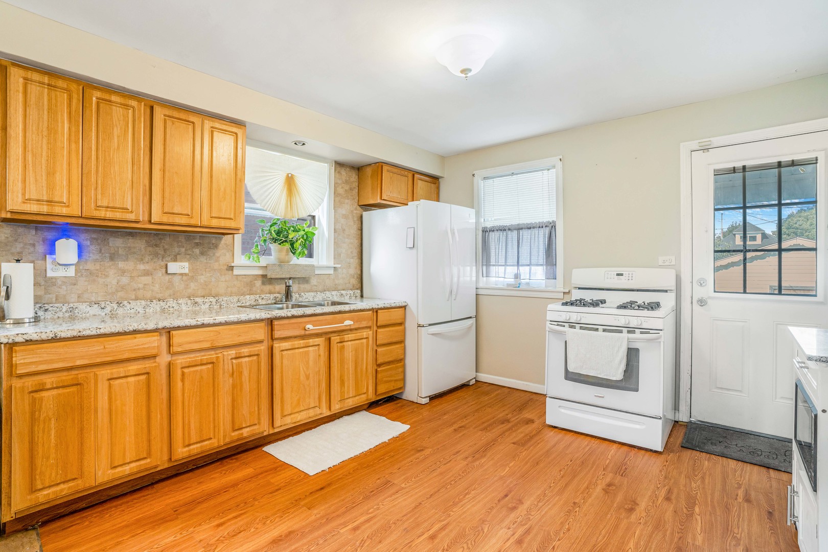 5736 S Kenneth Avenue, Chicago, IL 60629