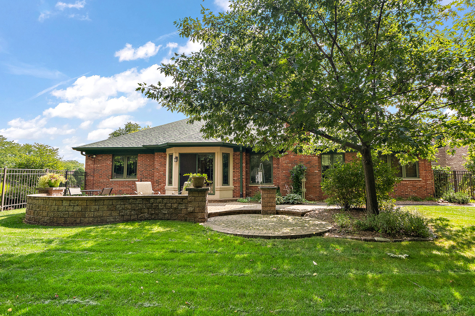 10993 Pioneer Trail, Frankfort, IL 60423