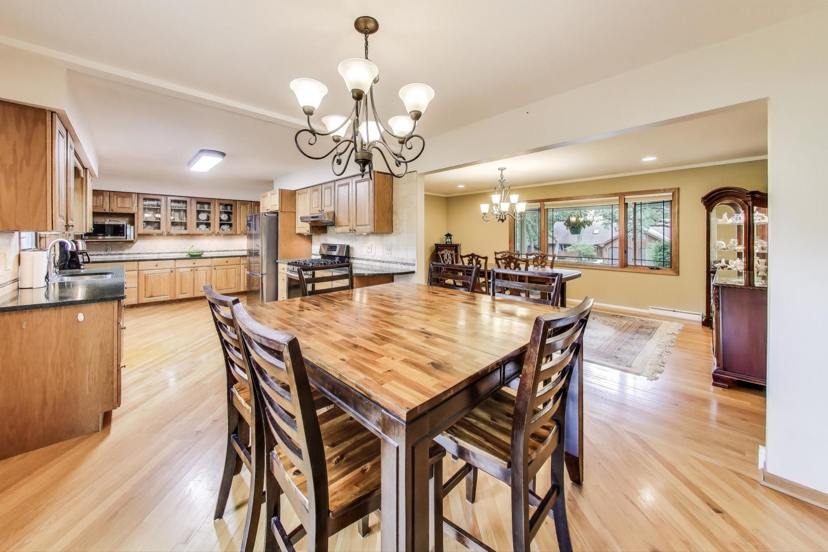 438 High Road, Cary, IL 60013