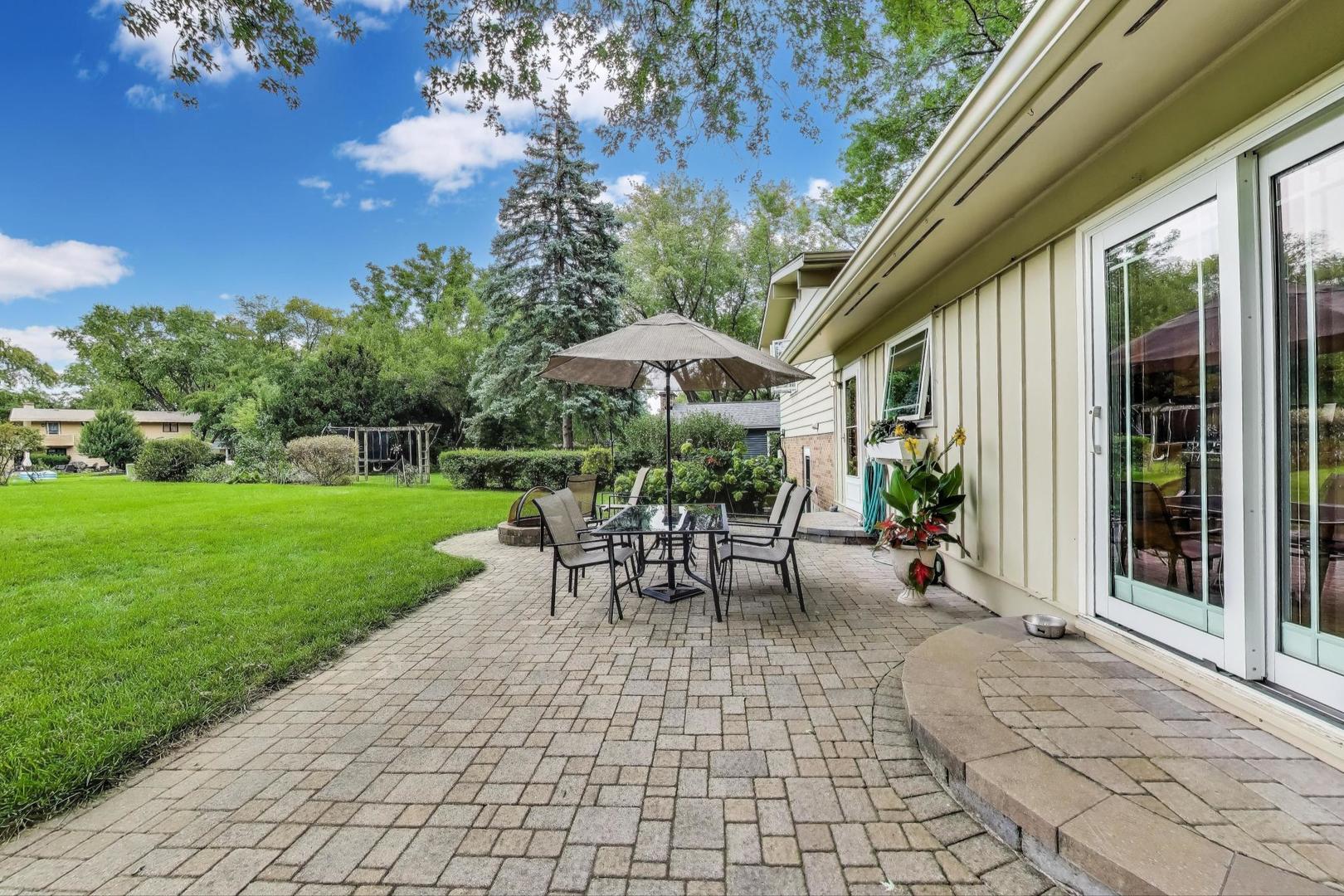 438 High Road, Cary, IL 60013