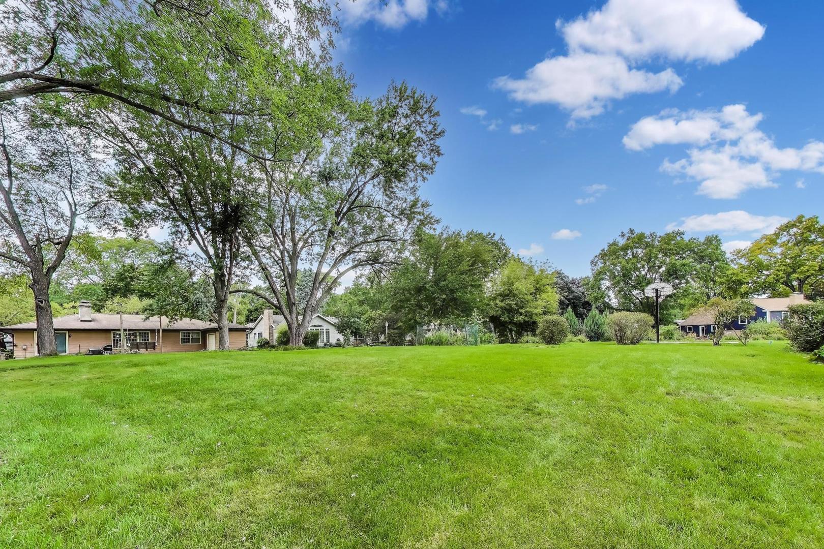 438 High Road, Cary, IL 60013