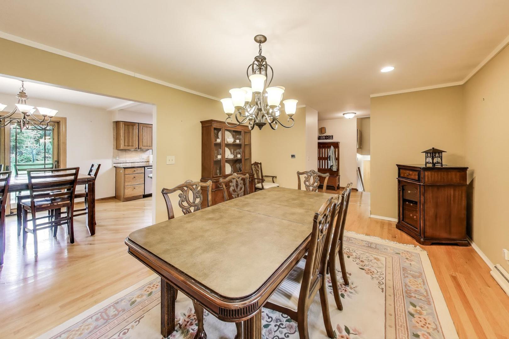 438 High Road, Cary, IL 60013