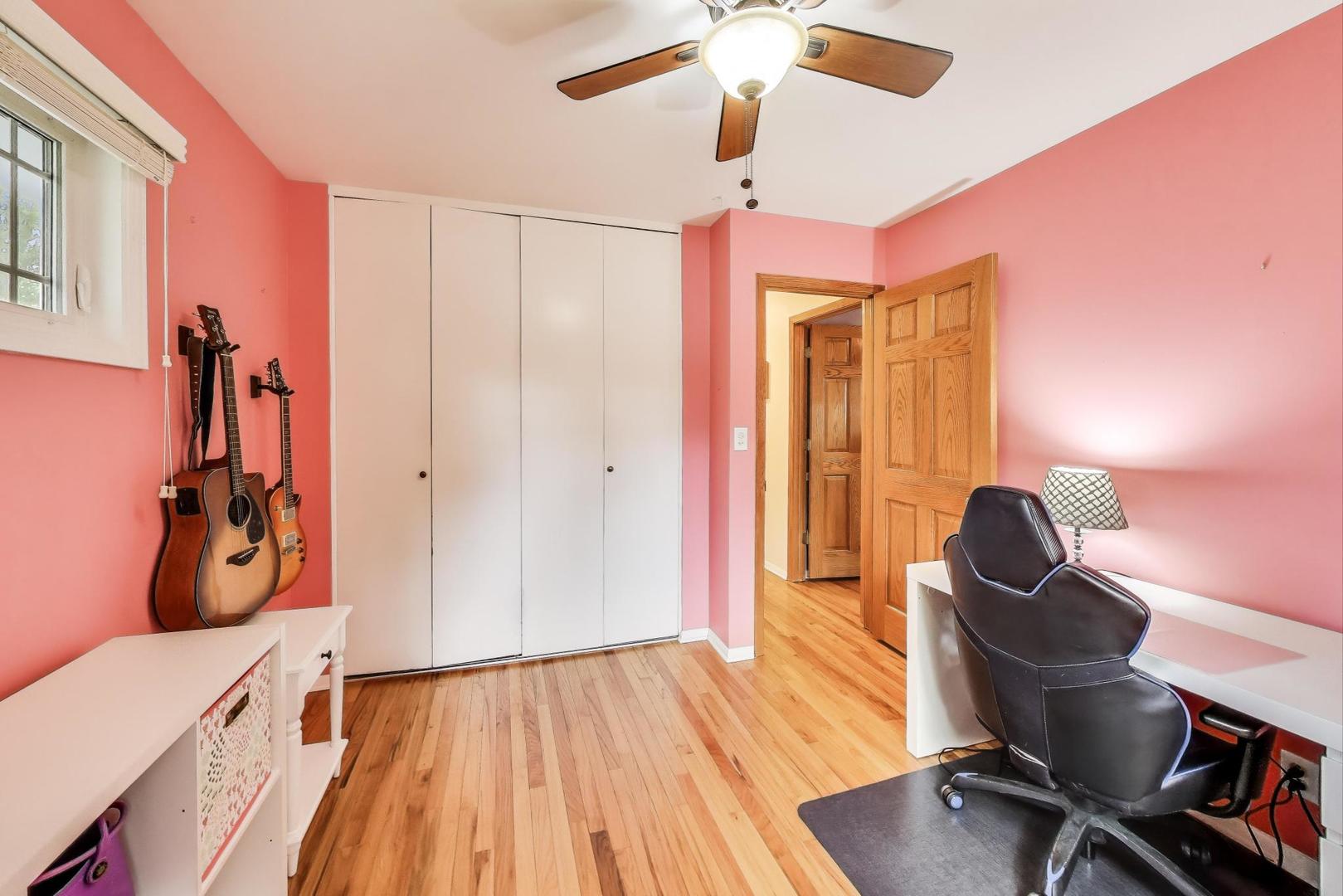 438 High Road, Cary, IL 60013
