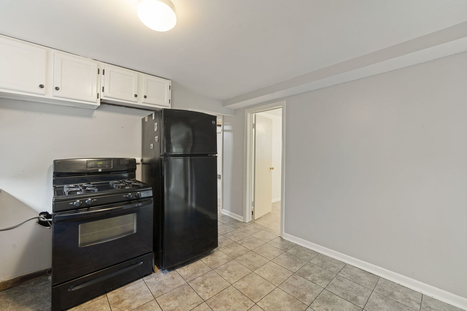 2705 N SAYRE Avenue, Chicago, IL 60707