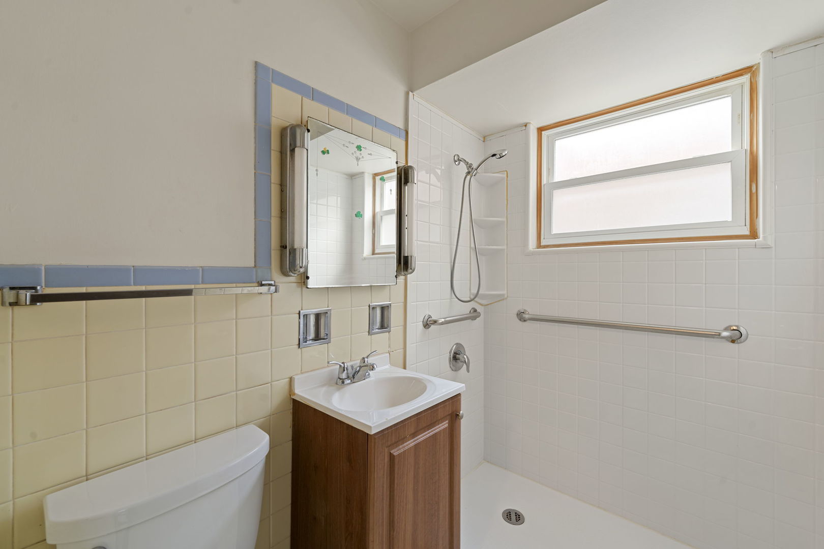 2705 N SAYRE Avenue, Chicago, IL 60707