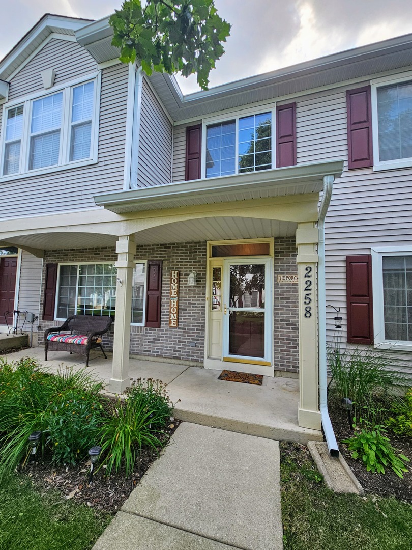2258 Reflections Drive, Aurora, IL 60502