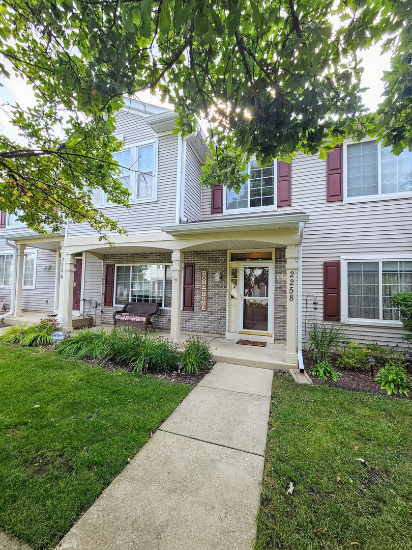 2258 Reflections Drive, Aurora, IL 60502