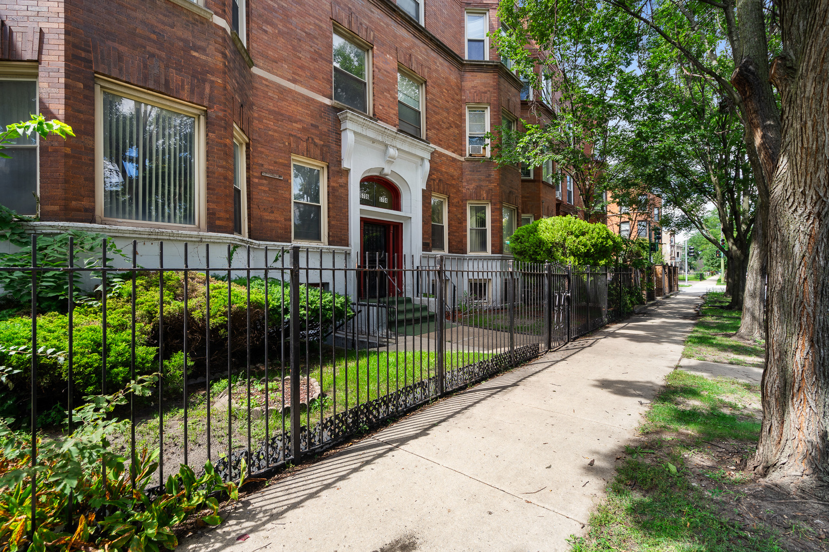5704-5706 S Indiana Avenue, Chicago, IL 60615