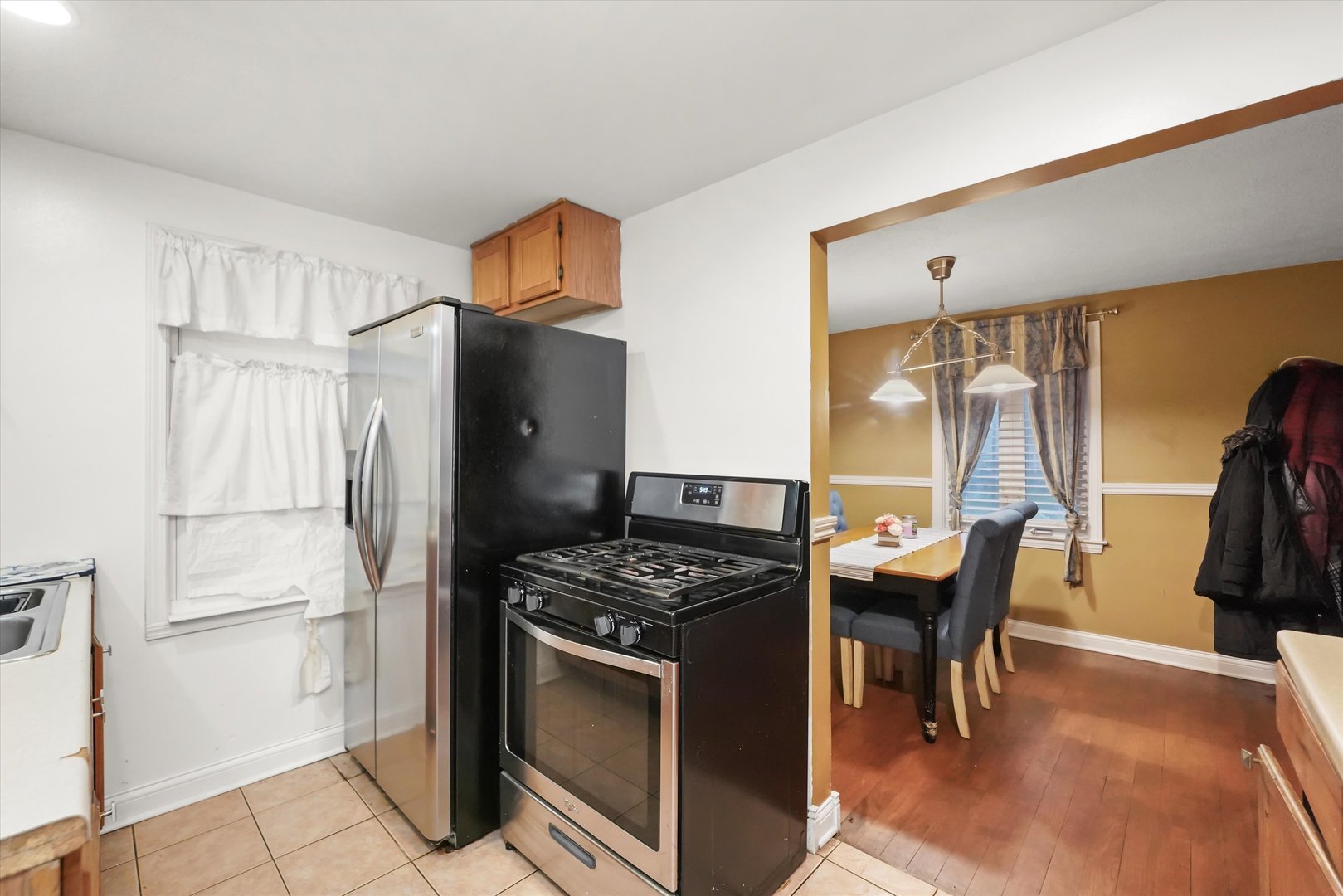 5168 W 64th Street, Chicago, IL 60638