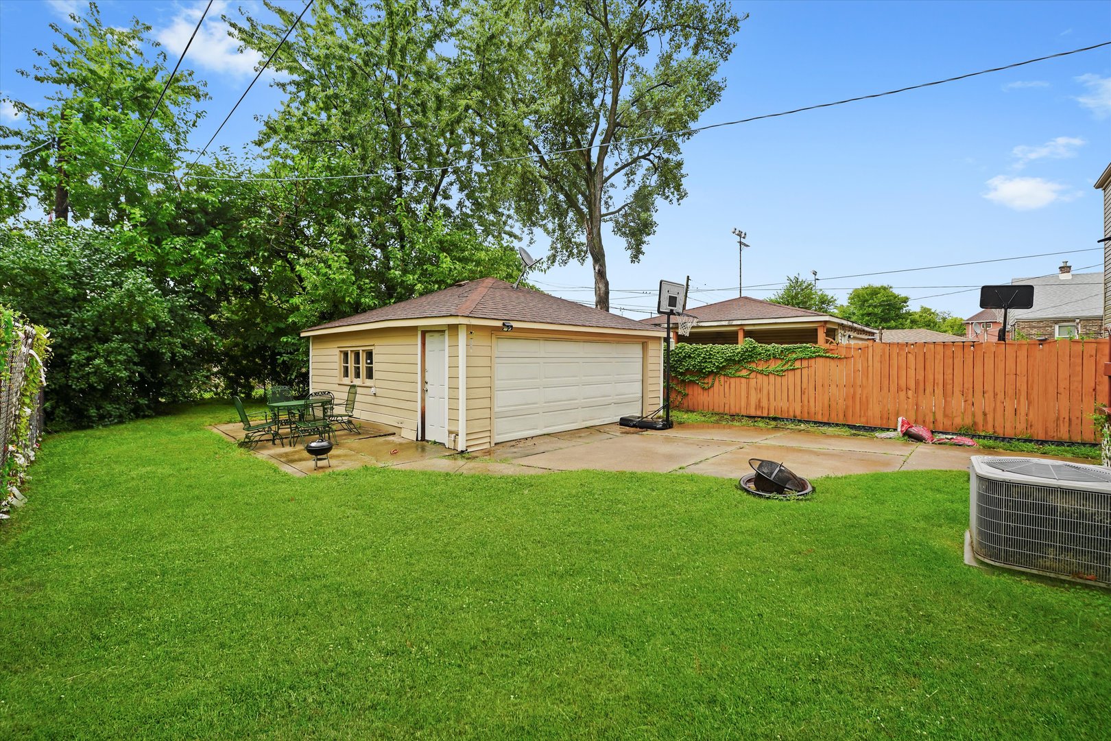 5168 W 64th Street, Chicago, IL 60638