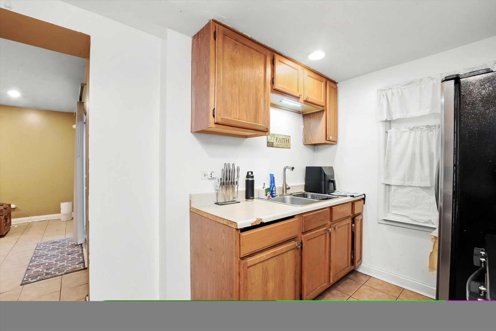 5168 W 64th Street, Chicago, IL 60638