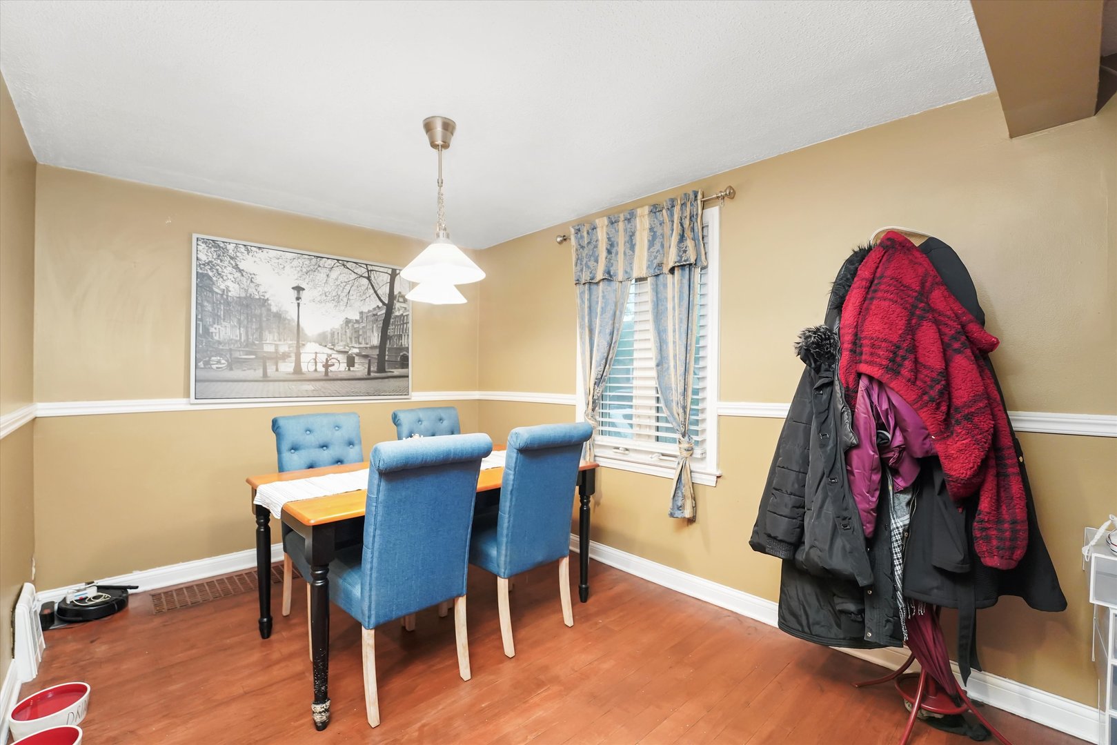 5168 W 64th Street, Chicago, IL 60638